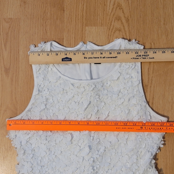 Nina Leonard Sz XL White Lacy Floral Embellished Stretch Dress. - Picture 13 of 16